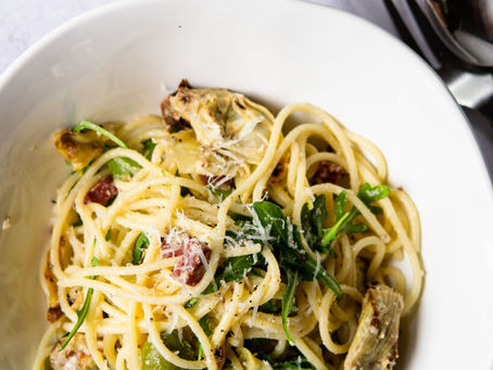 Sidrunipasta salaami, oliivide ja röstitud artišokiga