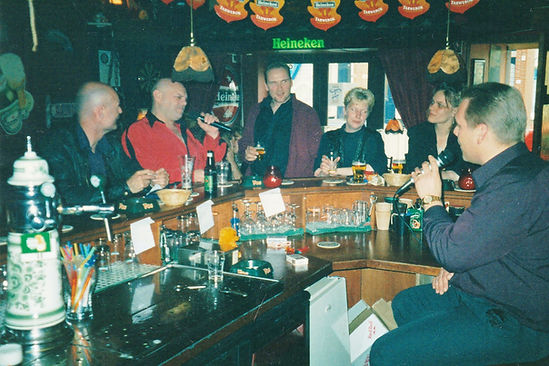 Surprisebar 2001 website zanger Richard