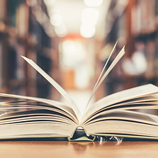Abra o livro de texto na biblioteca
