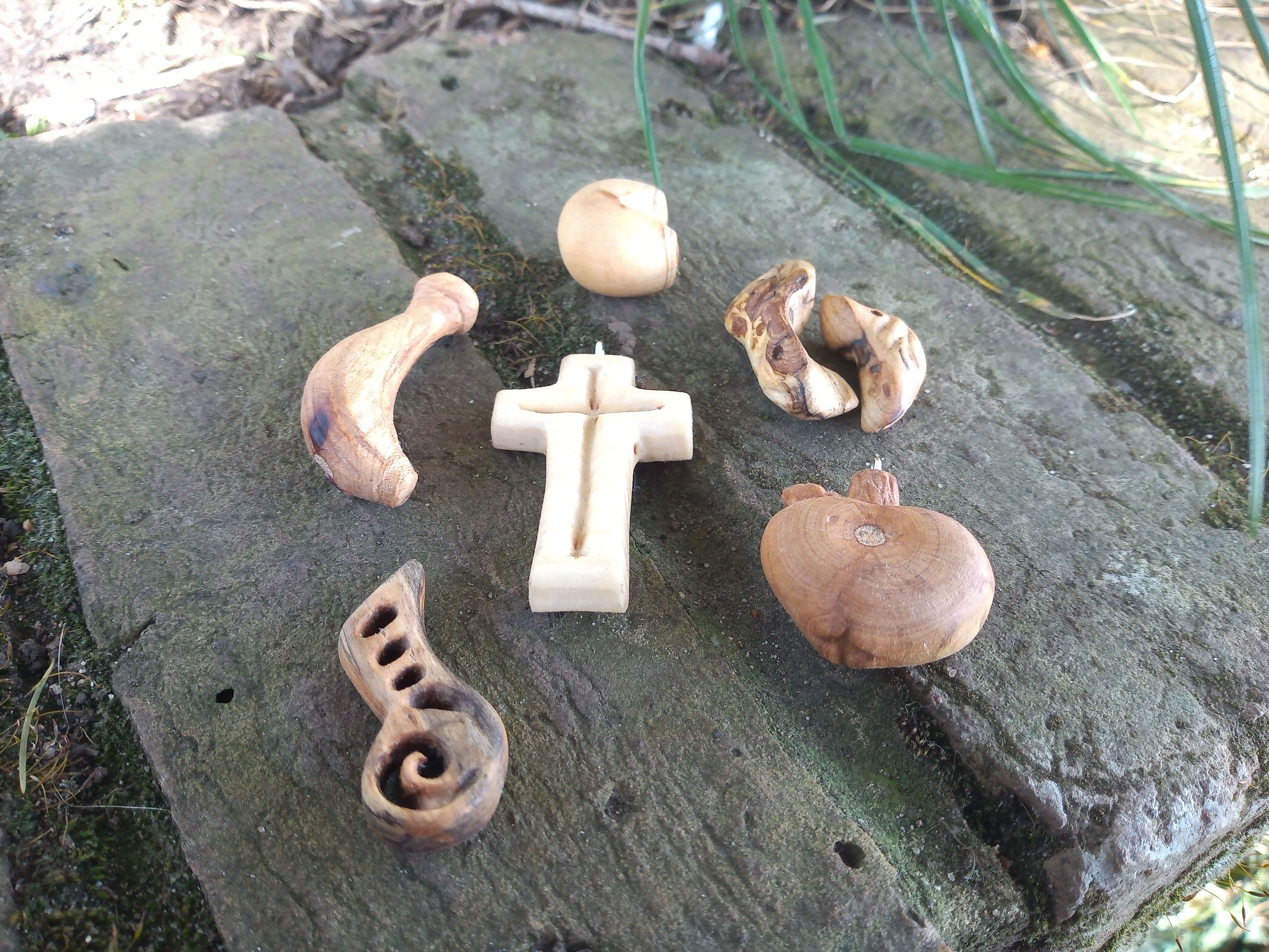 Hand carved, Nick Nacks and Whatsits, Pendant/Keyring