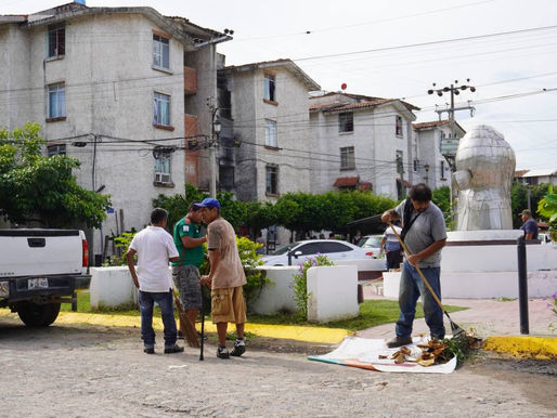 Vecinos de La Aurora exigen al gobierno municipal pinte los edificios