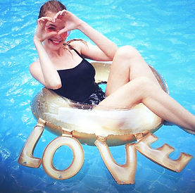 Love Bracelet Float