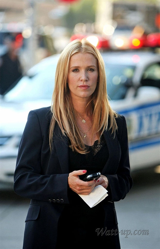 Poppy Montgomery