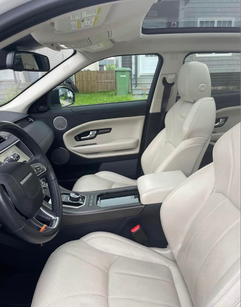 Thumbnail: 2019 Range Rover Evoque 