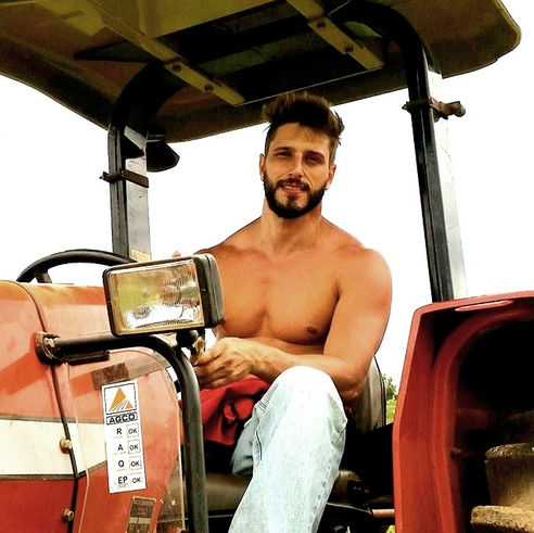 Roberto Maia ganha como sertanejo mais gato