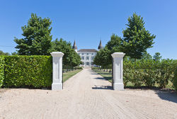 Immaculate Chateau