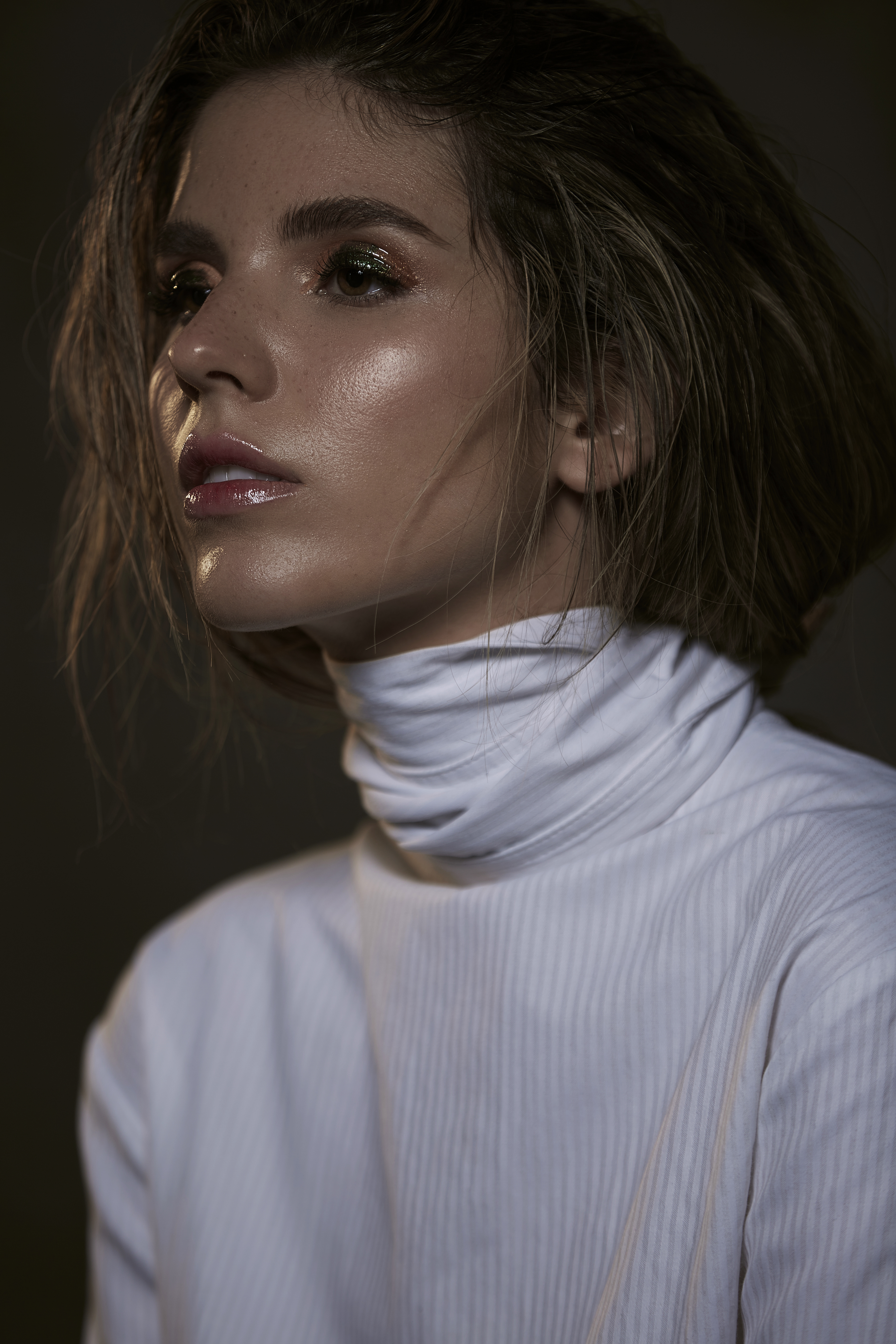VANESSA DOMINGUEZ EDITORIAL