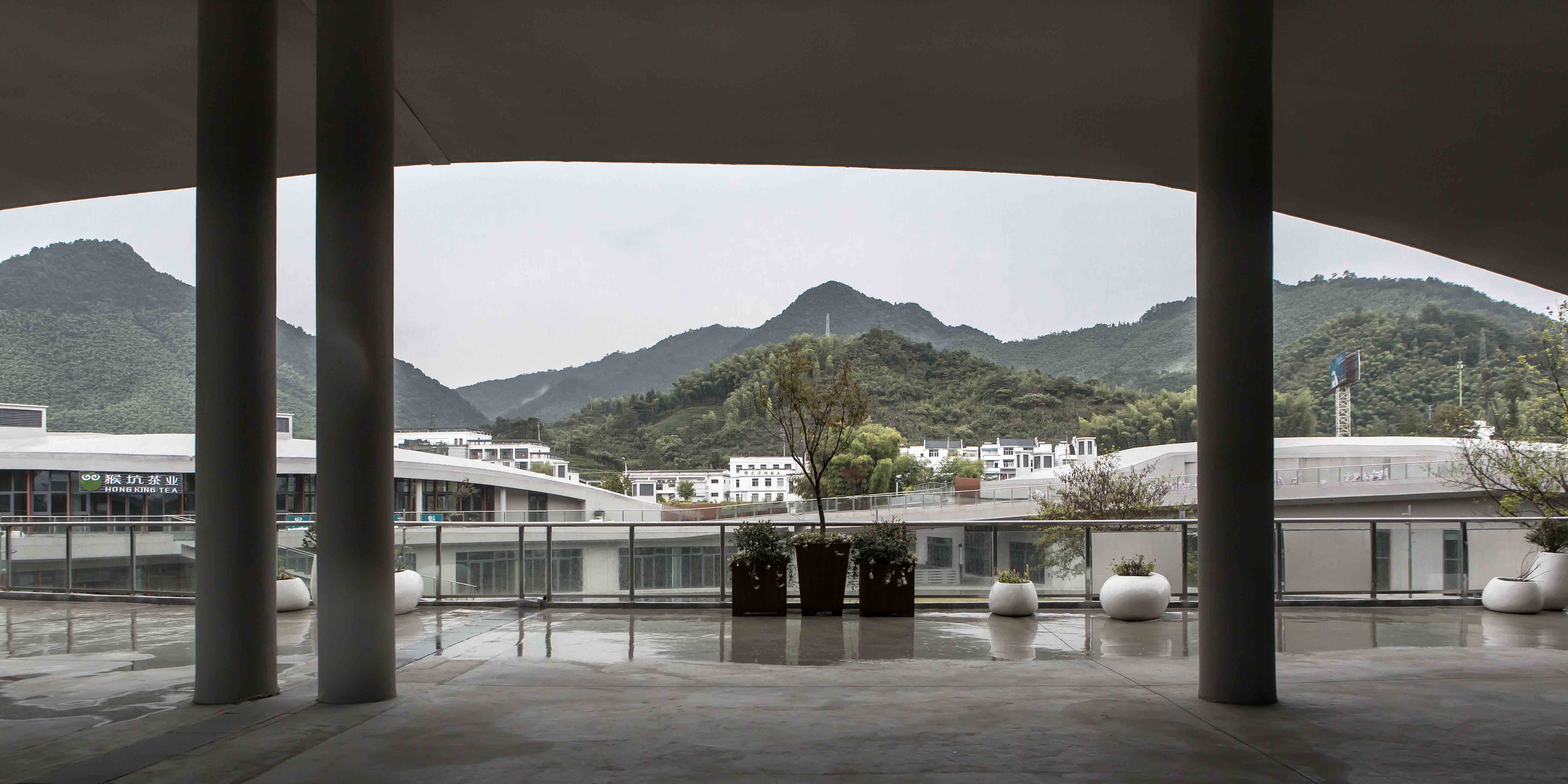 Huangshan Village - retails