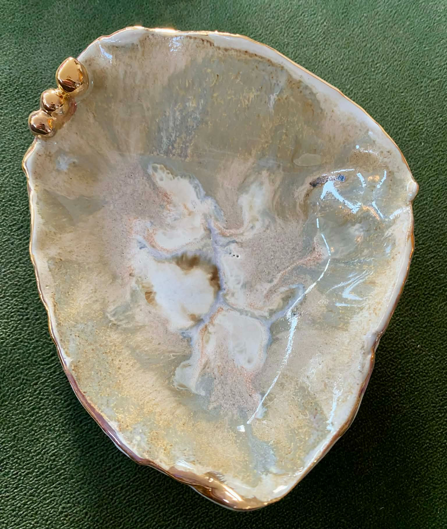 Sandfarvet smykkeskål - oval