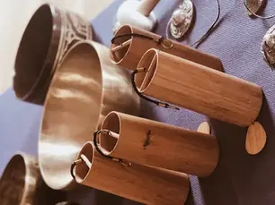 3 היתרונות העיקריים של טיפולי סאונד הילינג על פני טיפולים אחרים