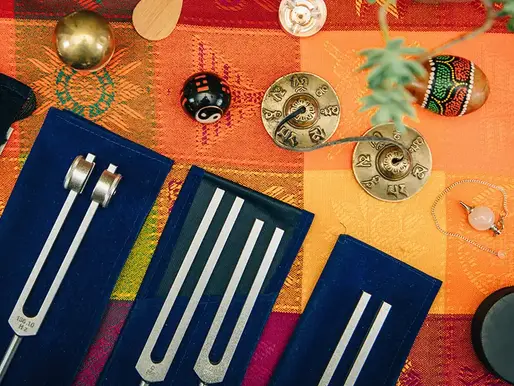 הקשר בין צ'אקרת "מקלעת השמש" למערכת העיכול והשפעות רגשיות