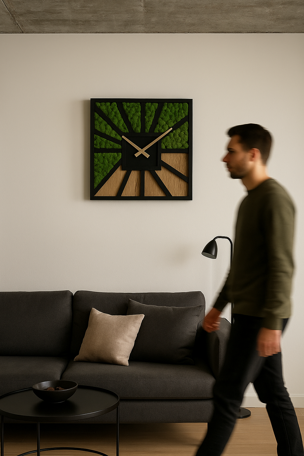 Годинник зі стабілізованим мохом “Clock in Moss 1”