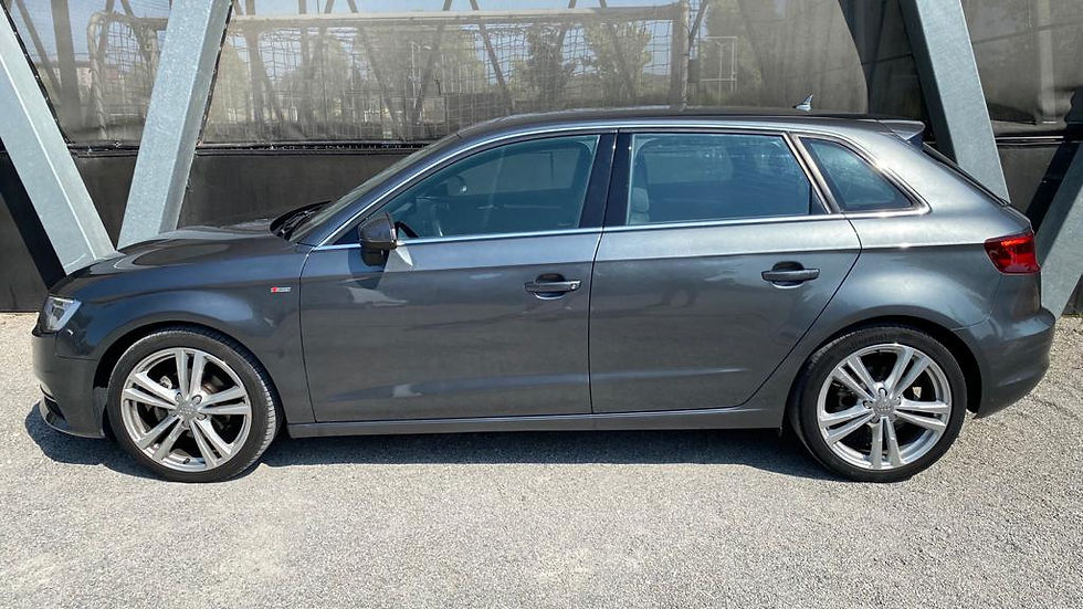 Miniature : Audi A3 Sportback S-Line 2.0 TDI 150cv