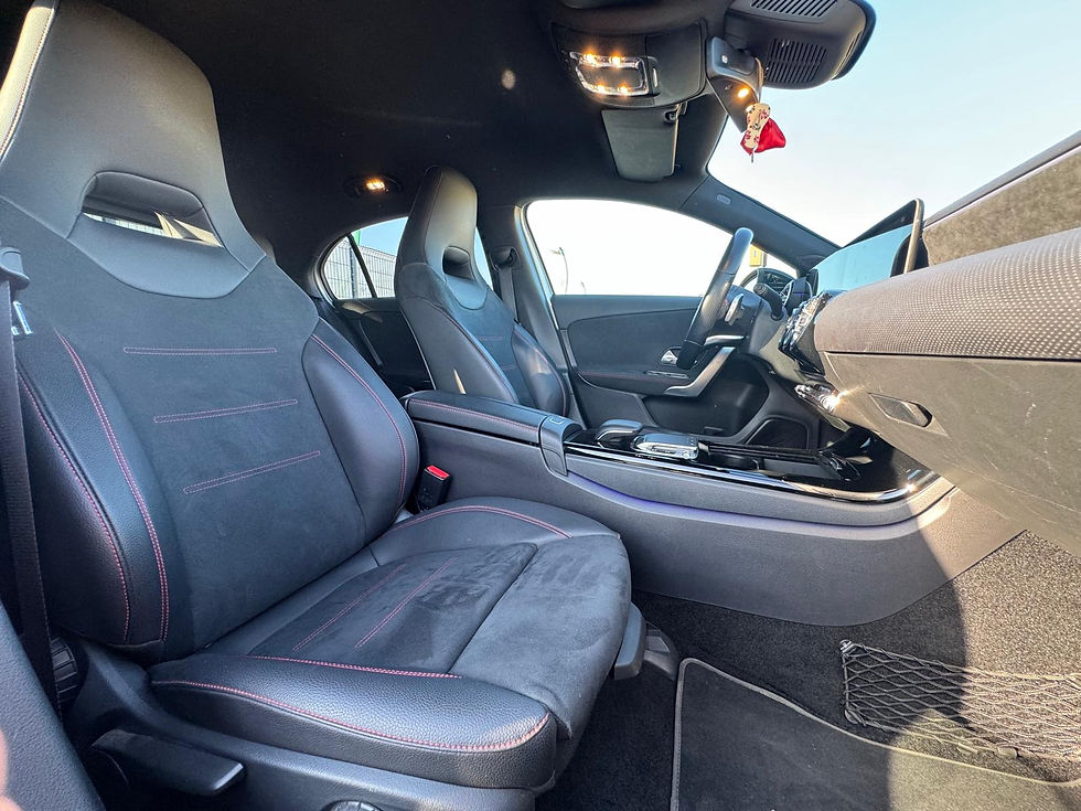 Miniature : Mercedes Benz Classe A 200 AMG LINE 163 CV 7G-DCT PACK PREMIUM PLUS