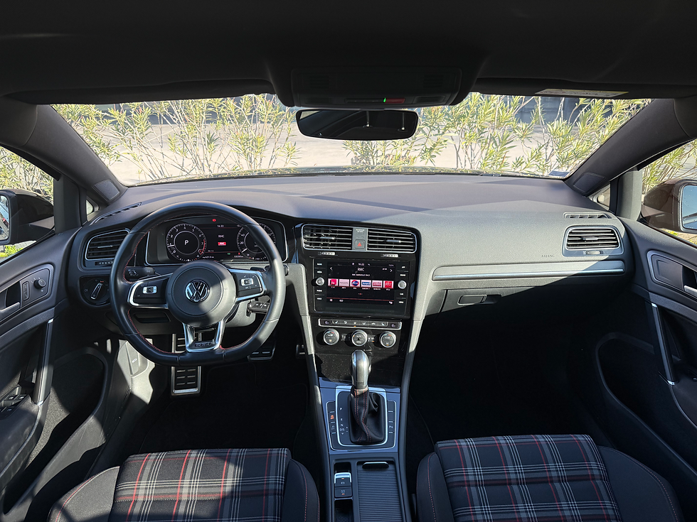 Miniature : VOLKSWAGEN GOLF GTI 2.0 TSI PERFORMANCE DSG 245 CH ( golf 7.5 GTI PERFORMANCE )