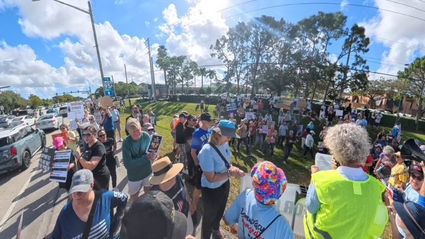 South Florida Sun Sentinel: Hundreds Rally Outside Boca Raton Home Depot Following ICE Killing of Renee Good