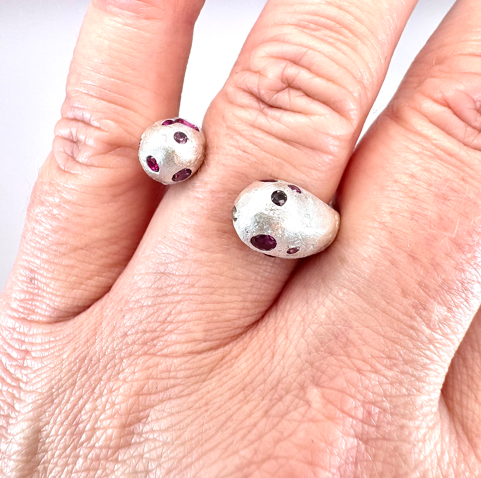 Thumbnail: Comfort & Joy -dotty (love)