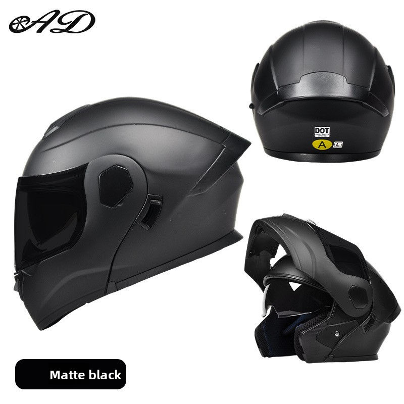 Thumbnail: Motorcycle helmet with good ventilation in summer