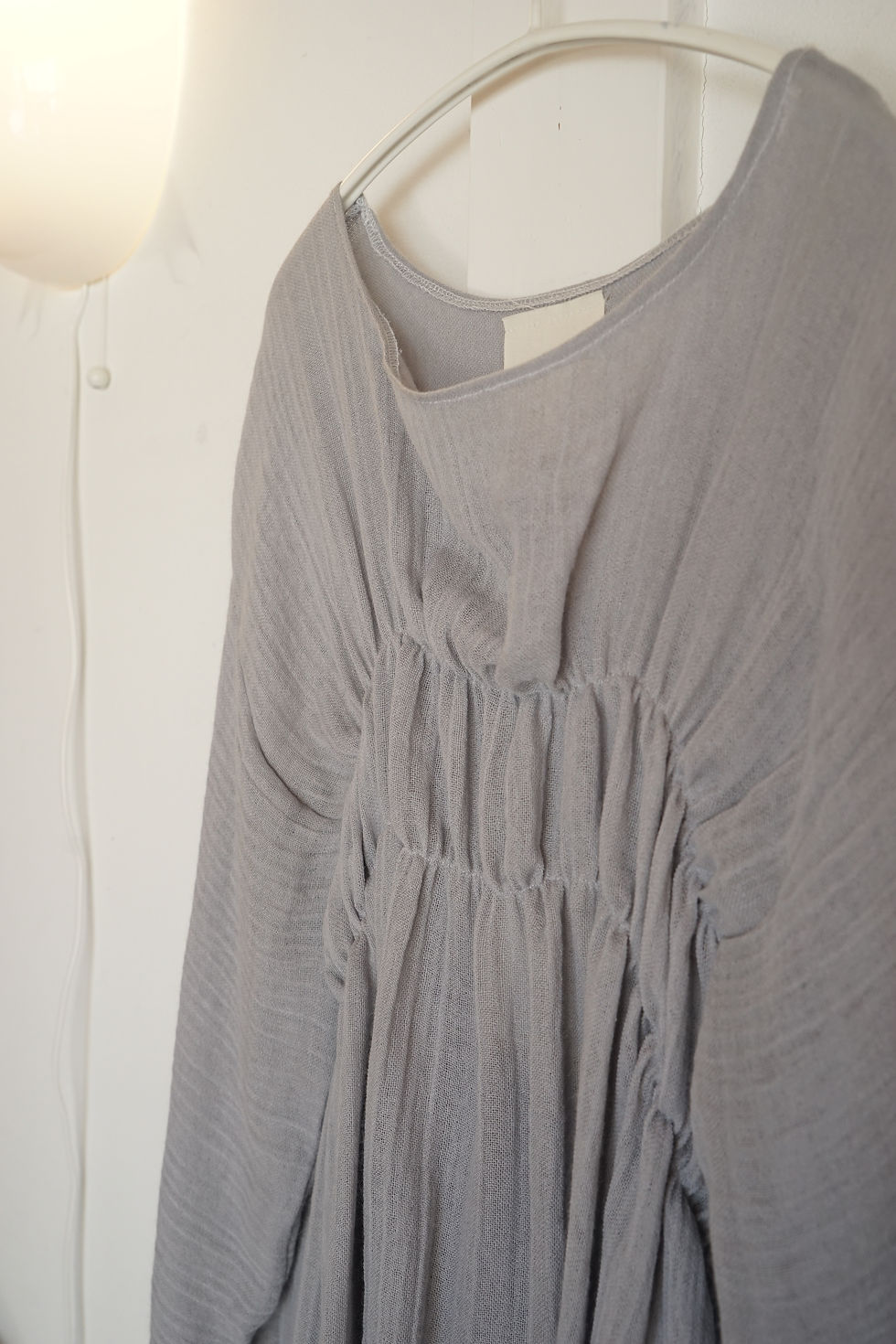 サムネイル： shirring top