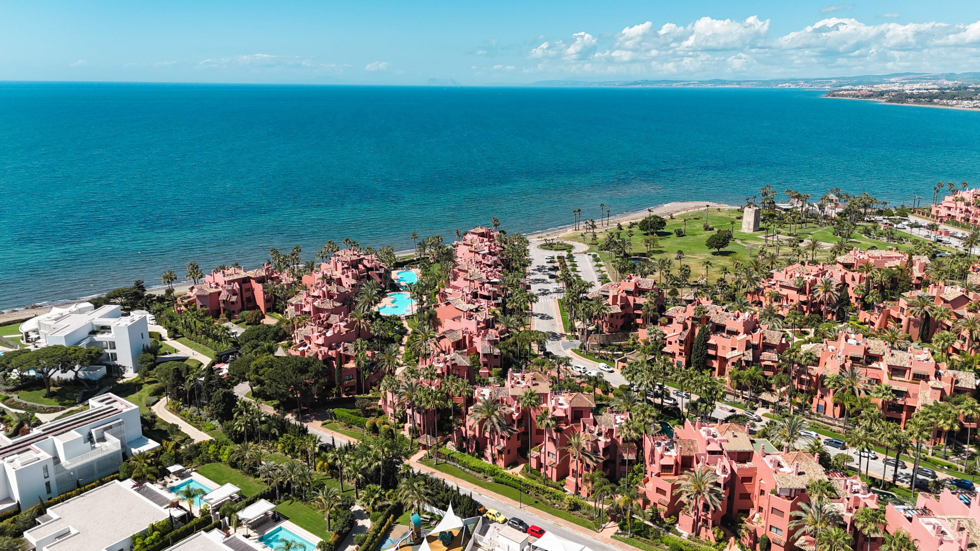 Oceanfront Penthouse in Menara Beach