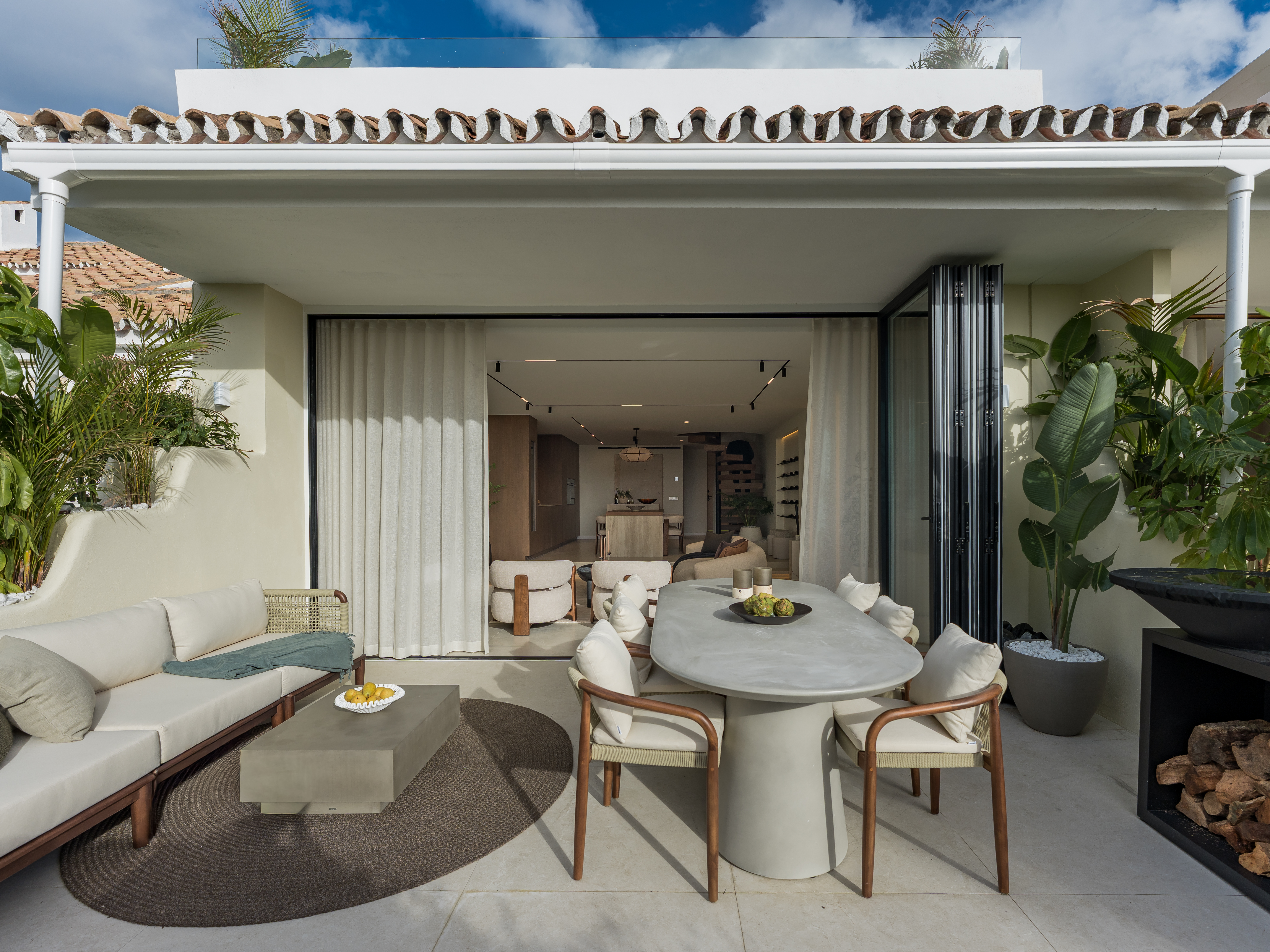 Renovated Townhouse in Aloha