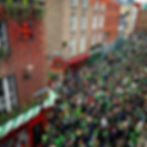 Huge crowd in Temple Bar during St Patrick's Day
