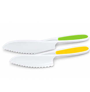 White and Green Simple Restaurant Business Card.png