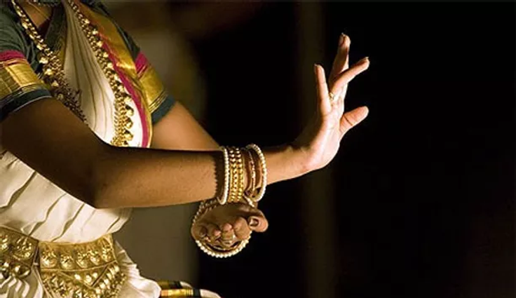 danseindienne (460x307)_edited.webp