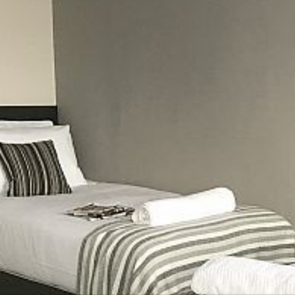 Modern twin room