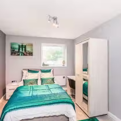 Bedroom 3 (Eagle House)