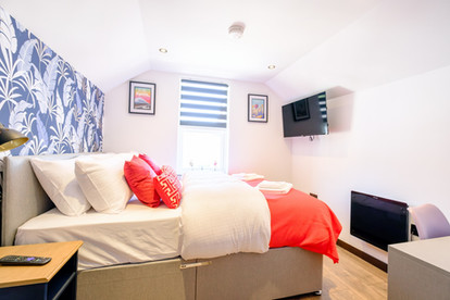 Bedroom in James Court Apartments