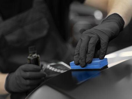 ¿Cuándo es necesario cambiar el parabrisas y cuándo basta con repararlo?