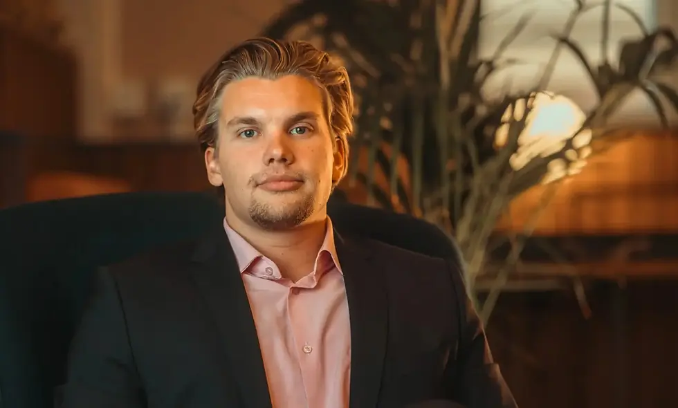 Alex Kanto, B2B sales and AI strategist