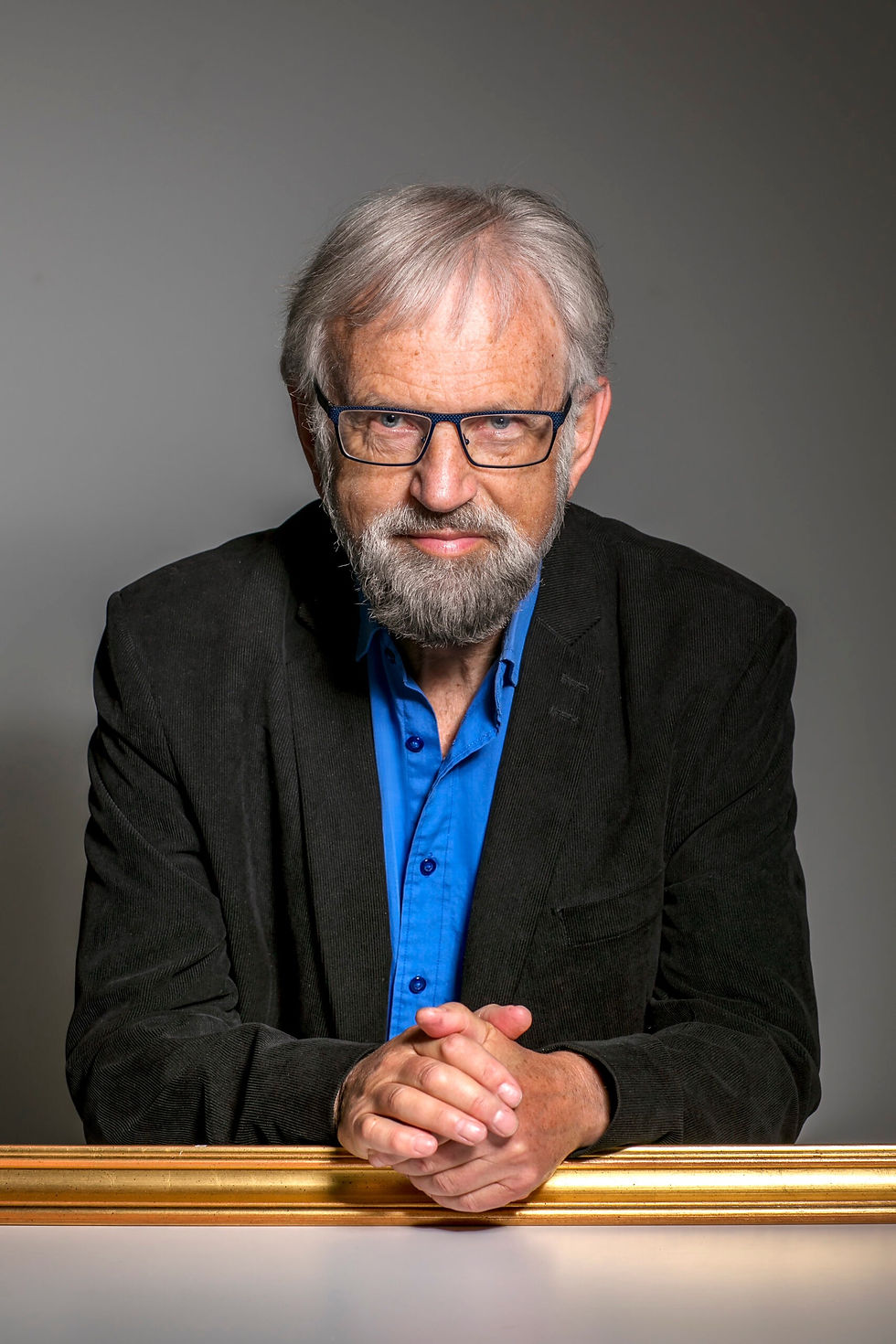 Torbjørn Færøvik_Bilde_ stående.jpg