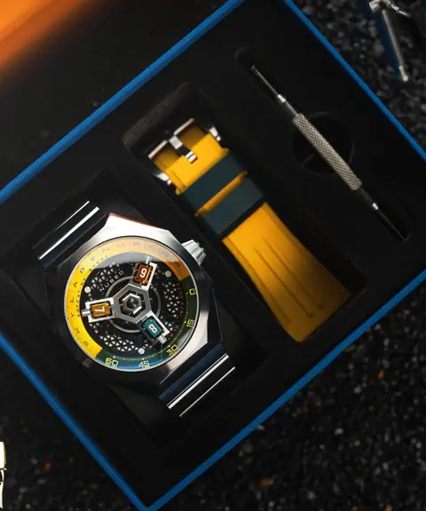 montre heure vagabonde Nubeo Skylab qui se distingue par une signature visuelle unique : avec ses satellites multicolores