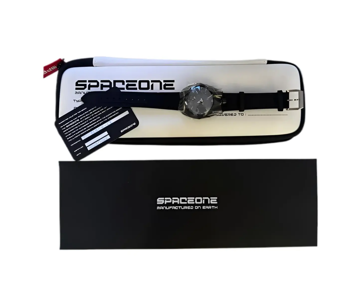 La SpaceOne Tellurium s’impose comme une pièce singulière, pensée pour celles et ceux qui recherchent bien plus qu’une montre