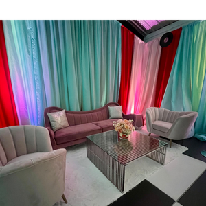One Event, Four Decades: Styling Range in Action at Decades War