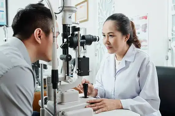 Best Eye Doctor in Delhi