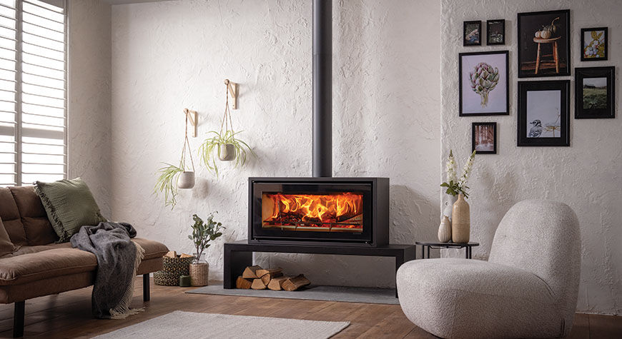 Bancs en acier pour poêles à bois Studio Freestanding