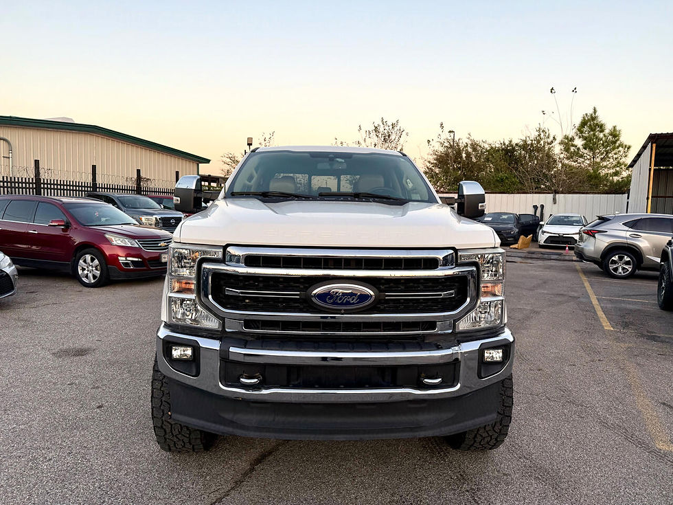 Miniatura: 2020 Ford F-250 SD Lariat Crew Cab 4WD DIESEL