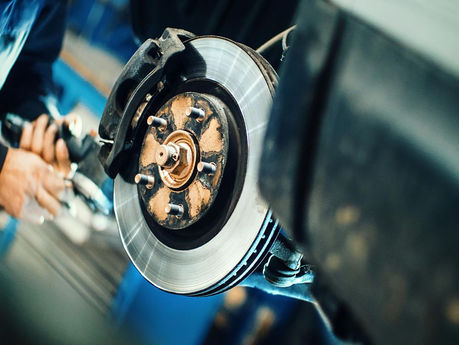 Quand changer ses disques et plaquettes de frein ?