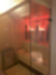Infrarood cabine met glazen hoekwand
