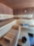 Panorama sauna in Thermo Ayous en Houtgestookte Harvia kachel "Legend 300" 300 kg stenen.