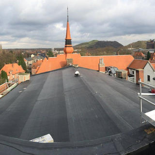 PIR-isolatie en EPDM Mastersystems - Casino Beringen