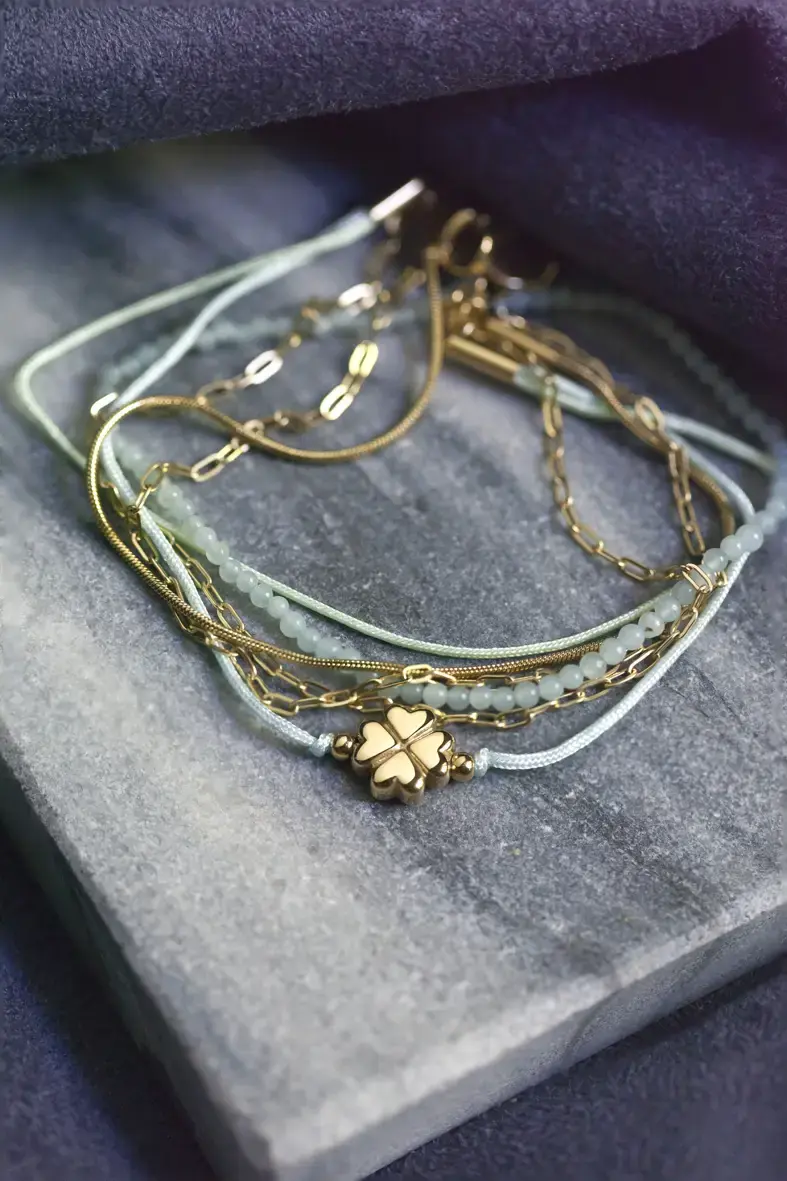 bracelet multirangs en acier inoxydable perles bleues amazonite et trèfle doré