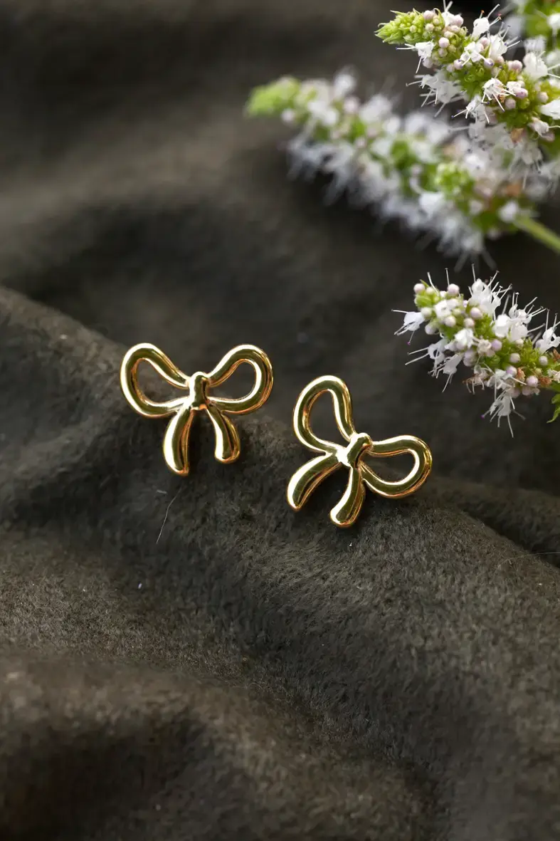 Boucles d'oreilles puces en forme de noeuds en acier inoxydable doré
