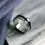 Miniature : bague anneau pour homme en acier inoxydable argenté avec un trait noir émaillé légèrement renfoncé