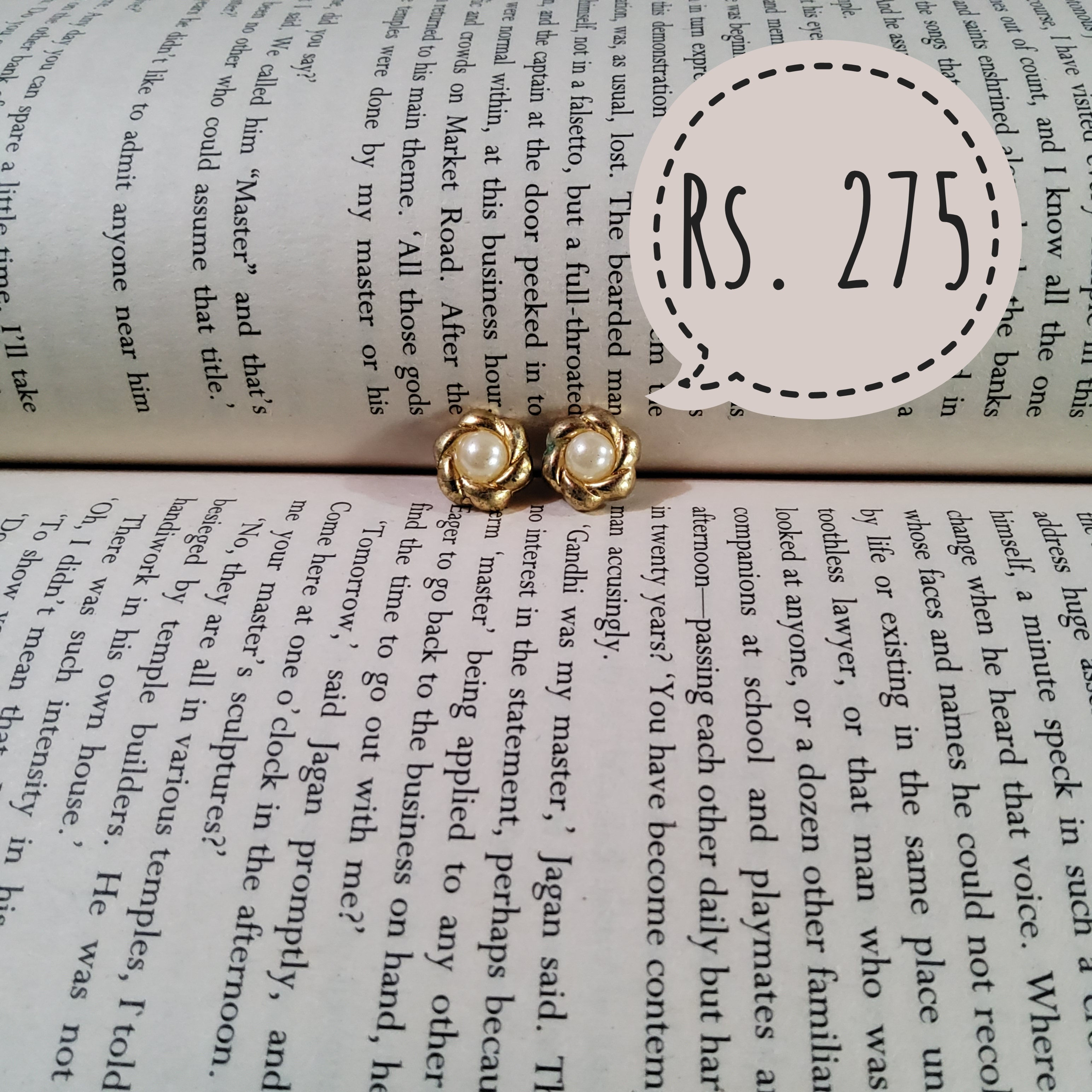 Gold Pearly Earrings