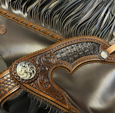 Chaps western personalizzati con argenti
