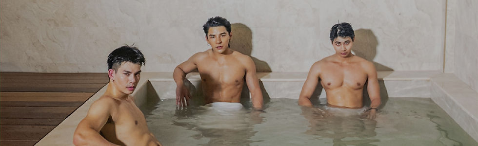 Fox and Leon Gay Suana Tour onsen experience